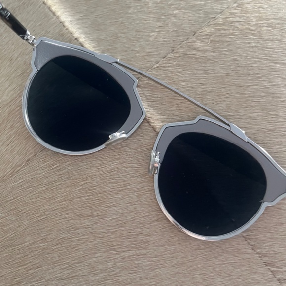 Dior Sunglasses - Picture 2 of 9